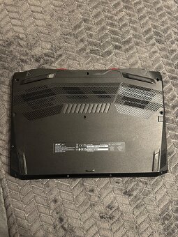 Herní notebook Acer Nitro V - 8