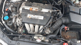 Honda Accord 2004 2,0i 114kW TOURER - JEDE, DILY - 8