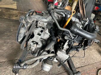 Motor 1.9TDI 96kW AVF - 8