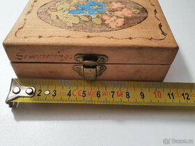 Starožitné předměty ze dřeva - 8