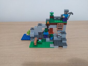 Lego Minecraft vesnice 21138 - 21145, 8 stavebnic - 8