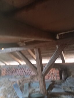 Trámy z demolice a starých objektů - 8