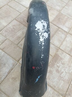 Jawa 250, 350 kyvacka - predni blatnik - 8