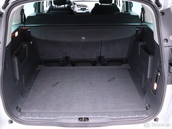 Peugeot 5008 1,6 HDI 112k CZ Premium Tažné (2011) - 8