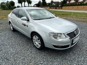 Volkswagen Passat 2.0 TDI NAVI AUTOMAT DSG ČR SPZ - 8