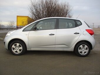 Kia Venga 1.4i 66kW najeto 88 tKM ATTRACT 2011 - 8