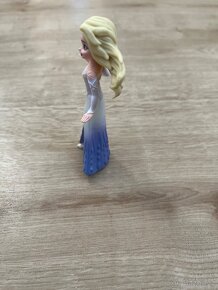 Figurka Elsa a Anna Frozen Ledové království Hasbro. - 8