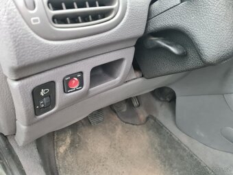 Peugeot 206 1.4 i - 8