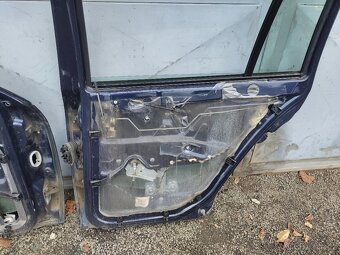 Dveře Octavia 1 combi - tm. modrá - 9460 - 8