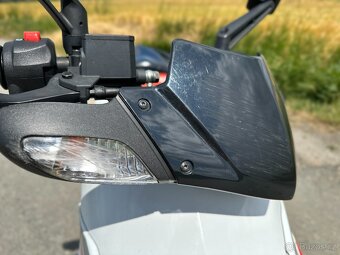 Prodám skútr Aprilia SR 50 - 8