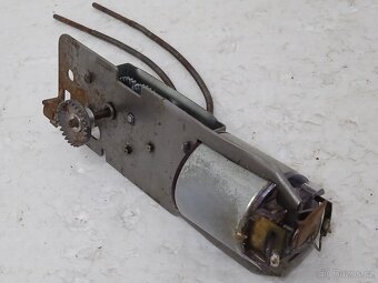 ND na KDN Turbolet retro letadlo - hračka - 8