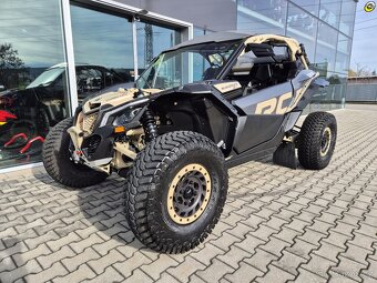 CAN-AM Maverick X3 X RC Turbo RR - 8