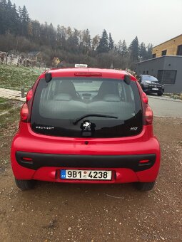 Peugeot 107 1.0 - 8