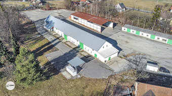 Výrobní, skladovací prostor na pozemku o výměře 12.774 m2 v - 8