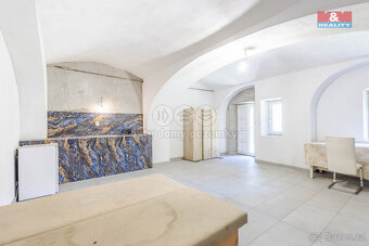 Prodej rodinného domu, 640 m², Vrutice - 8