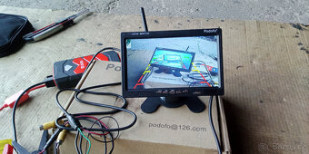 Velký barevný monitor + dvě bezdrátové couvací kamery - 8