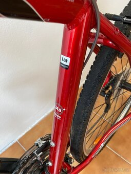 28" trekové kolo Author Stratos 2010 rám 18" v top stavu - 8