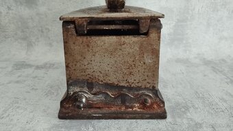 Stará orig. atypická žehlička DRAK - 8