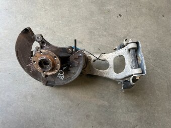 Citroen C5 III kapota - 8