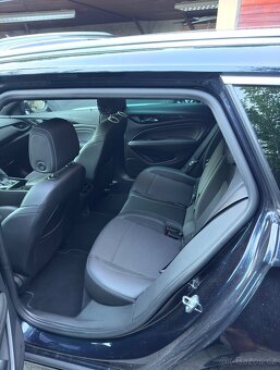 Opel Insignia - 8