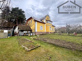 Bytová jednotka v RD s kolnou, skleníkem a zahradou 720 m2 - 8
