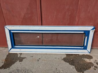 Nepoužité plastové okno 1380x450 mm - 8