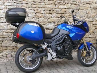 Triumph Tiger 1050 - 8