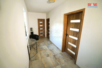 Prodej rodinného domu,180 m², pozemek 582m²,Šumavské Hoštice - 8
