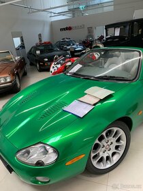Jaguar XK R - 8