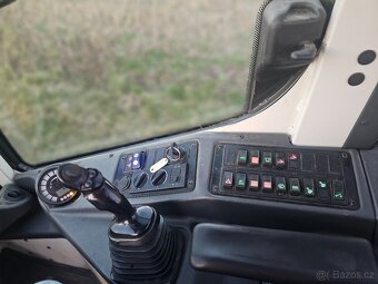 Prodám kolový nakladač Liebher L 506 C - 8