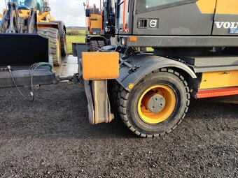Kolový otočný bagr VOLVO EW 160 E - 8