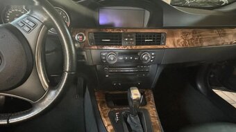 BMW Řada 3, 335i cabrio - 8