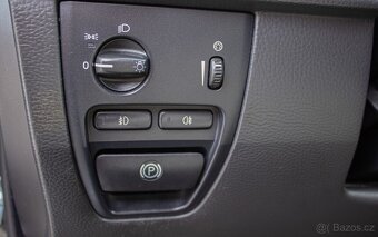 Volvo XC90 XC 90 D5 Momentum A/T - 8