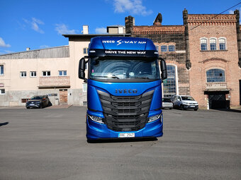 Tahač návěsů Iveco S-WAY NP Euro 6 Palivo LNG - 8