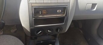 Škoda Fabia 1.4 MPI r.v. 2004. STK do 06/2026 - 8