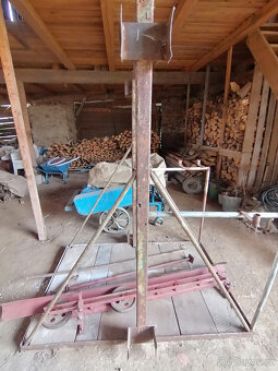 Prodám stavební vrátek s klecí a motorem - 8