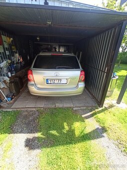 Prodám Toyota Avensis - 8