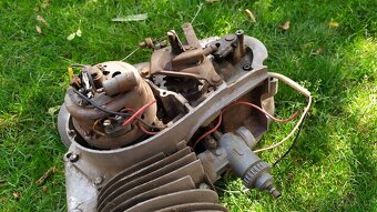 Motor ČZ skútr prase 175 450 - 03 - 8