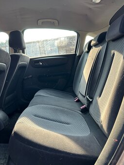 Citroën C4 1.6HDi 66Kw KLIMATIZACE/ EL OKNA - 8