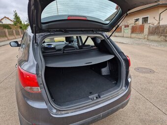 Hyundai IX 35 2.0 benzin 4x4 - původ ČR - 8