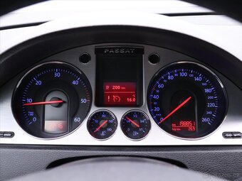 Volkswagen Passat 2,0 TDI 103kW Highline 1.Maj (2007) - 8