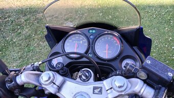 Honda CBR 125r - 8