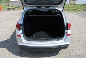 Hyundai i30 1,6CRDi 85KW, STYLE, ZÁRUKA, DPH, r.v. 2020 - 8