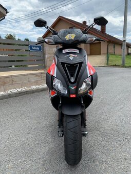 Aprilia SR 50 R Factory (2009) - 8