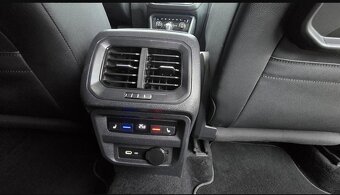 Tiguan allspace 2.0 TDi R-line - 8