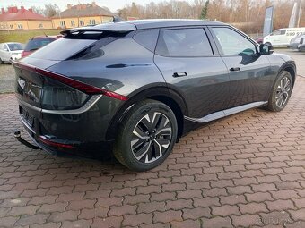 Kia EV6 - prodloužený dojezd - SOH 100 - Záruka - 8