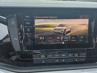 VW Touareg 3,0TDi 4Motion, ČR, 1.maj, 41 tis. km, DPH - 8