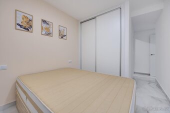 ŠPANĚLSKO, Torrevieja, apartmán po kompletní rekonstrukci - 8