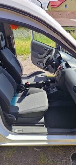 Opel Combo 1.3 16V - 8