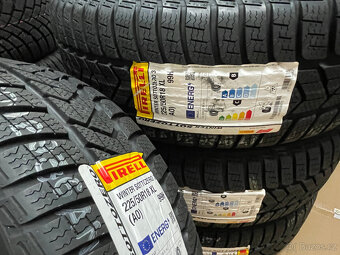 KAROQ 4x4 NOVÁ ZIMNÍ SADA MYTIKAS 225/50/18 99H XL DOT 2024 - 8